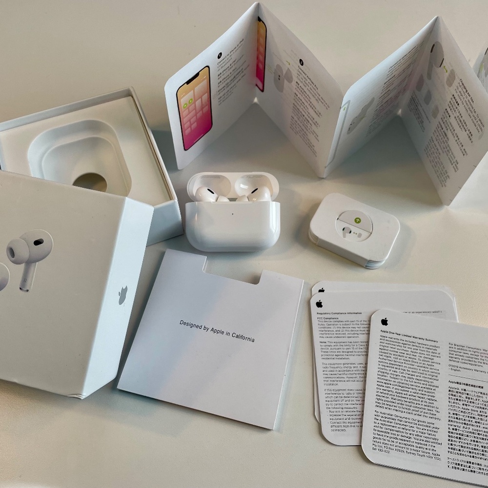 Airpods Pro 2nd Generation - Picture 2 of 4